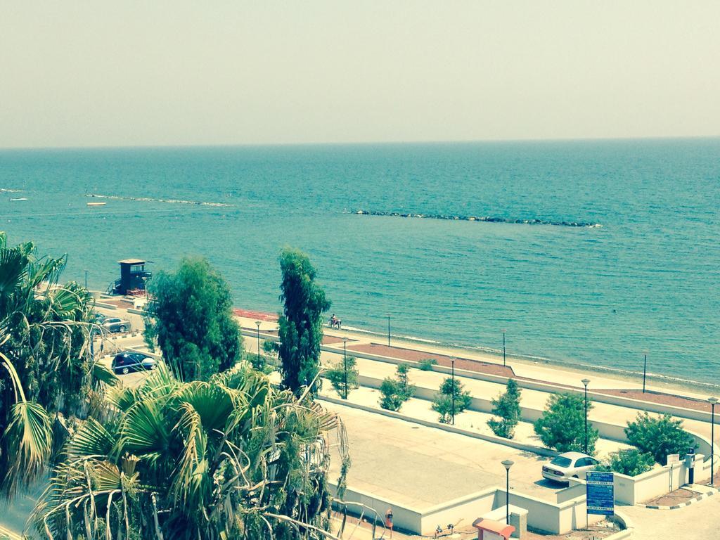 Pigeon Beach Hotel Apartments Limassol Eksteriør billede